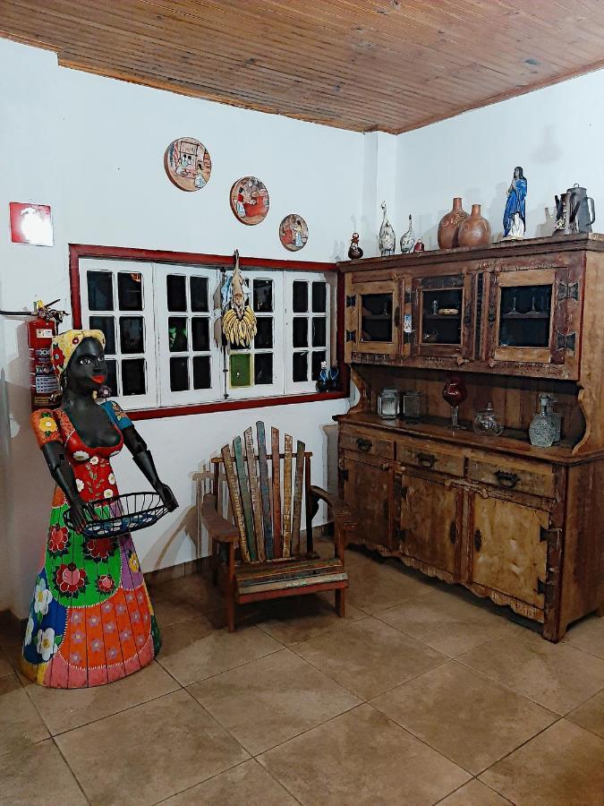 Hospedaria E Hostel Da Deia أورو بريتو المظهر الخارجي الصورة